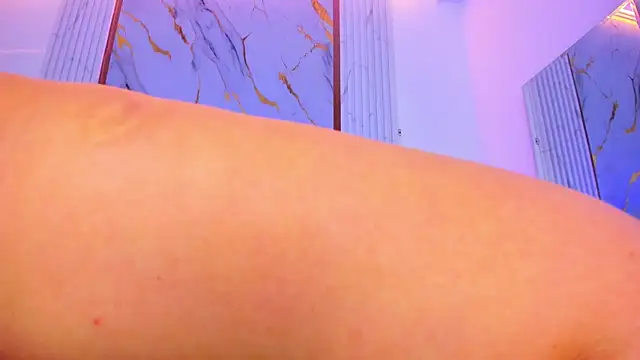 Snapshot of pamelajons_ chatting on 03.01.25 pamelajons online show from 03.01.25