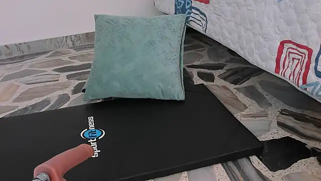 Maia W10 online show from 01.31.25