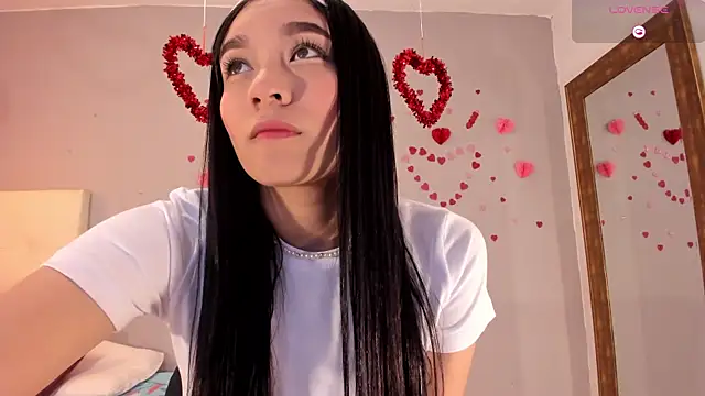 Snapshot of Maia_W10 chatting on 02.19.26 Maia W10 online show from 02.19.26