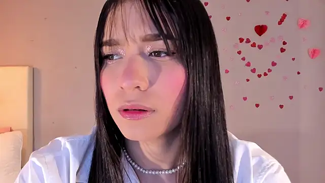 Maia W10 online show from 04.06.26