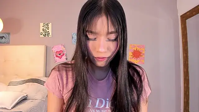 Maia W10 online show from 07.04.26