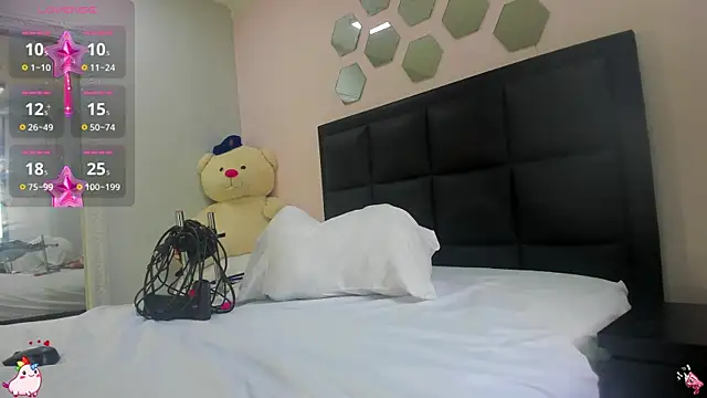 Snapshot of Catalina_Jonex chatting on 10.02.25 Catalina Jonex online show from 10.02.25