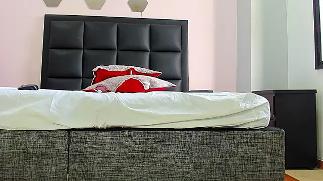 Snapshot of Catalina_Jonex chatting on 03.10.26 Catalina Jonex online show from 03.10.26