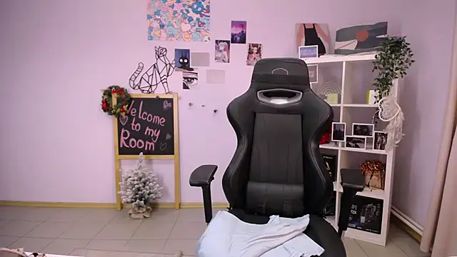 Snapshot of MelissaLovvv chatting on 01.17.25 MelissaLovvv online show from 01.17.25