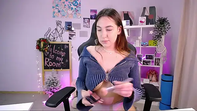 Snapshot of MelissaLovvv chatting on 02.01.25 MelissaLovvv online show from 02.01.25