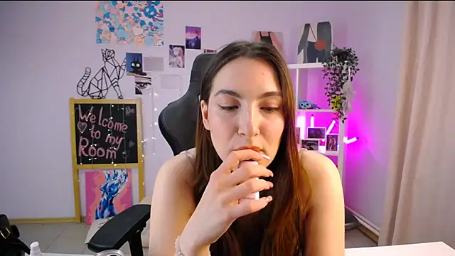 Snapshot of MelissaLovvv chatting on 03.16.25 MelissaLovvv online show from 03.16.25