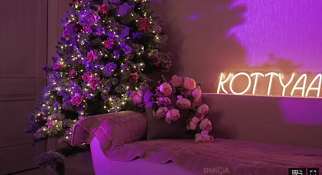 Snapshot of -Kottyaa- chatting on 12.21.24 -Kottyaa- online show from 12.21.24