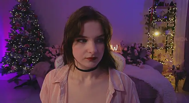 Snapshot of -Kottyaa- chatting on 12.23.24 -Kottyaa- online show from 12.23.24