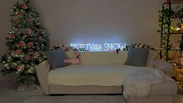 Snapshot of -Kottyaa- chatting on 01.17.25 -Kottyaa- online show from 01.17.25