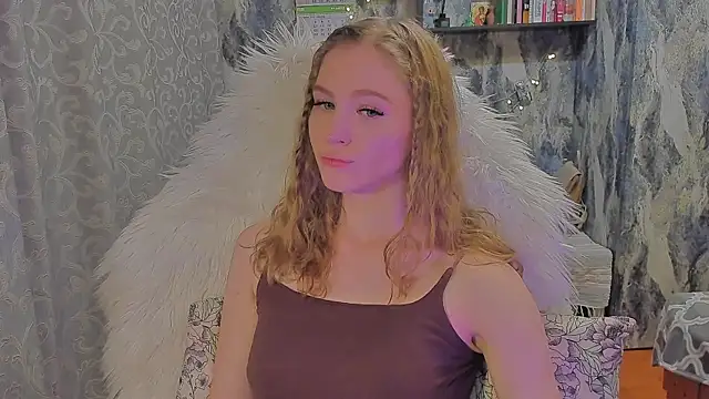 Snapshot of JuxxxsyBunx chatting on 11.10.25 JuxxxsyBunx online show from 11.10.25