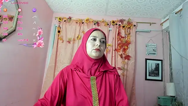 Snapshot of BadraSaadi chatting on 09.20.25 BadraSaadi online show from 09.20.25