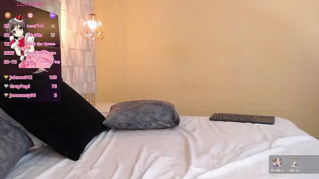 Snapshot of JustinePerry chatting on 02.09.25 JustinePerry online show from 02.09.25