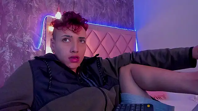 megan 100 online show from 01.05.25