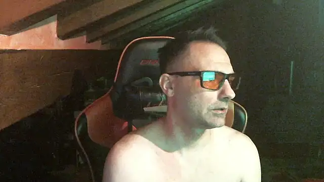 Snapshot of 6996horus chatting on 10.09.25 6996horus online show from 10.09.25