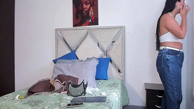 Snapshot of Dulce_amg chatting on 10.10.25 Dulce amg online show from 10.10.25