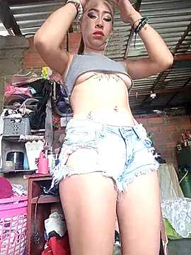 Snapshot of samy-blonde chatting on 06.17.26 samy-blonde online show from 06.17.26