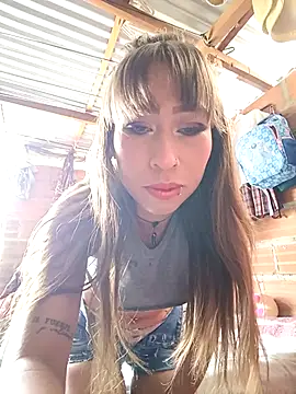 Snapshot of samy-blonde chatting on 06.19.26 samy-blonde online show from 06.19.26