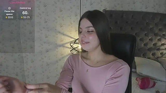 LanaJones  online show from 07.04.26