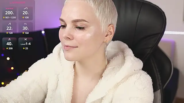 Snapshot of LikaBerry1 chatting on 01.23.25 LikaBerry1 online show from 01.23.25