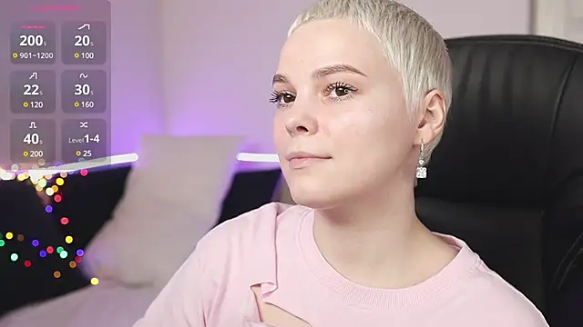 Snapshot of LikaBerry1 chatting on 01.27.25 LikaBerry1 online show from 01.27.25