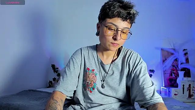 ZuryRamirez  online show from 03.10.25