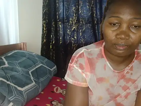 Snapshot of Sexxy_prity25 chatting on 10.30.25 Sexxy prity25 online show from 10.30.25