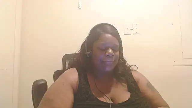 whitwhit86 online show from 09.16.25