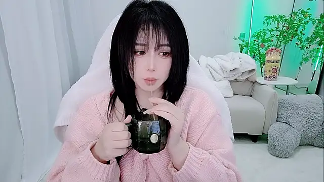 Snapshot of Vaness-a chatting on 02.01.26 Vaness-a online show from 02.01.26