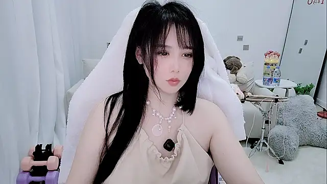 Snapshot of Vaness-a chatting on 03.24.26 Vaness-a online show from 03.24.26