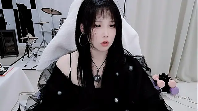 Snapshot of Vaness-a chatting on 04.03.26 Vaness-a online show from 04.03.26