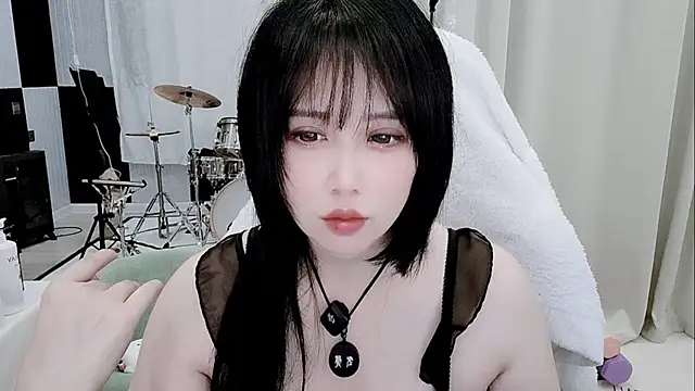 Snapshot of Vaness-a chatting on 06.02.26 Vaness-a online show from 06.02.26