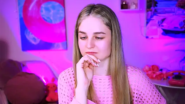 DeboraLarson online show from 03.05.25