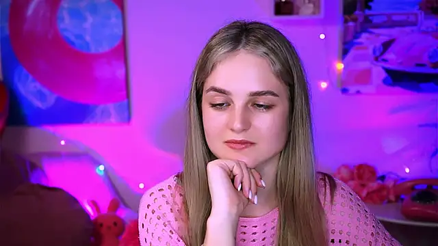 DeboraLarson online show from 03.06.25