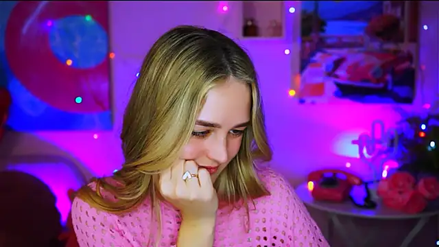 DeboraLarson online show from 03.18.25