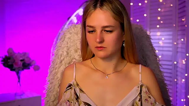 DeboraLarson online show from 10.16.25