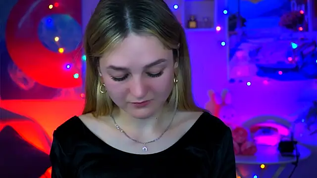 DeboraLarson online show from 10.17.25