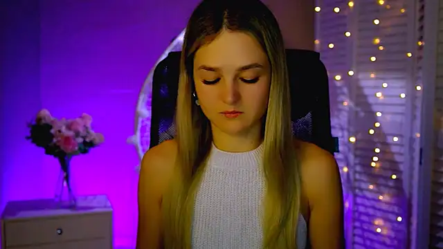 DeboraLarson online show from 11.29.25