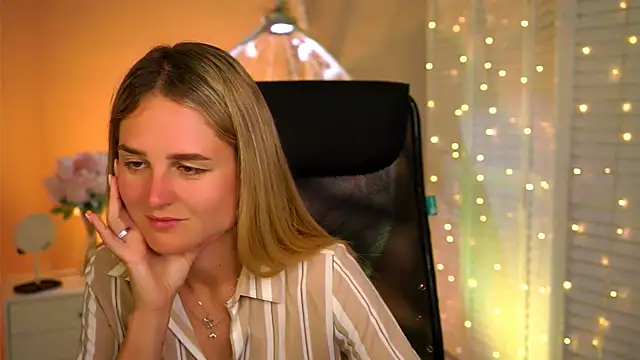 DeboraLarson online show from 05.31.26