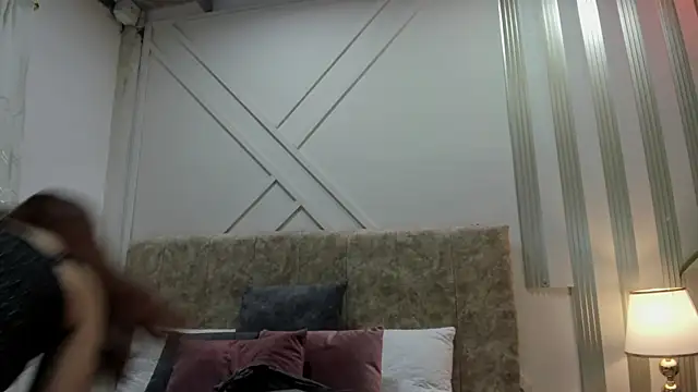 ashley  foxx  online show from 10.04.25