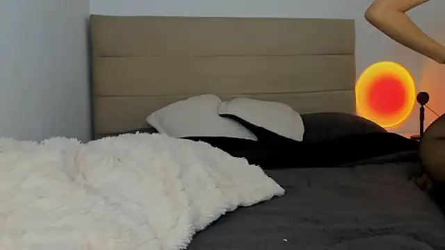 Snapshot of Bonnieshyy chatting on 03.03.25 Bonnieshyy online show from 03.03.25