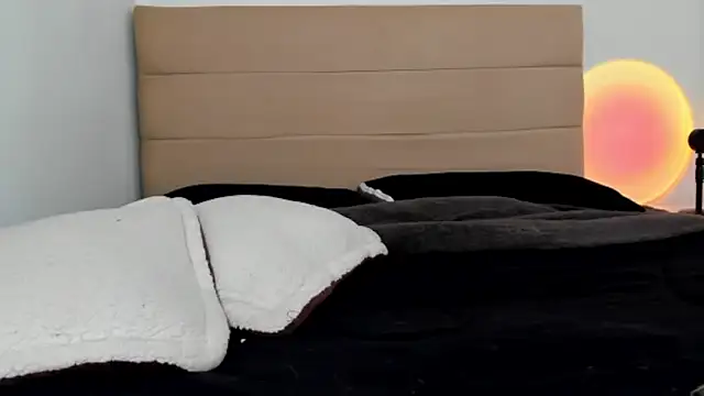 Snapshot of Bonnieshyy chatting on 03.09.25 Bonnieshyy online show from 03.09.25