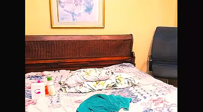 Snapshot of veronica1xxx chatting on 01.24.25 veronica1xxx online show from 01.24.25