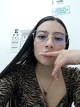 Cataleihaa online show from 04.04.26