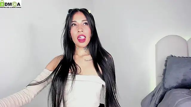 Snapshot of baby_alee chatting on 12.03.25 baby alee online show from 12.03.25