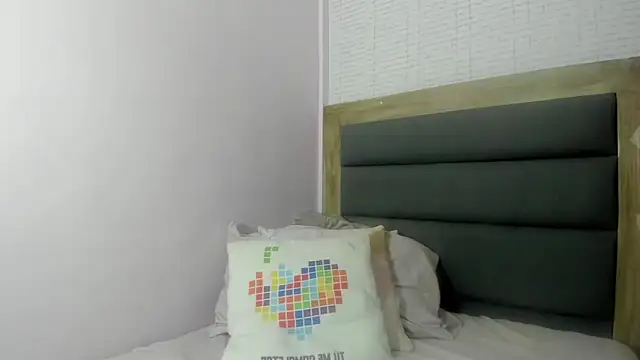 Snapshot of MARAYLOUS chatting on 01.29.25 MARAYLOUS online show from 01.29.25