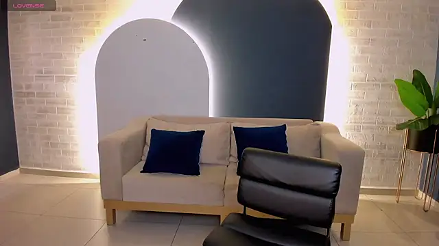 Snapshot of StacyWoods chatting on 03.17.25 StacyWoods online show from 03.17.25