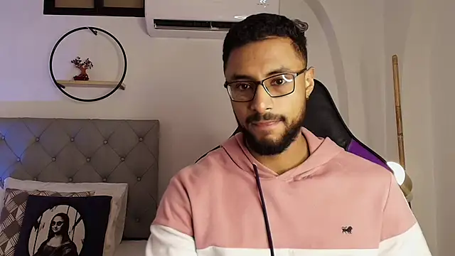 LiamGarcia1 online show from 01.12.25