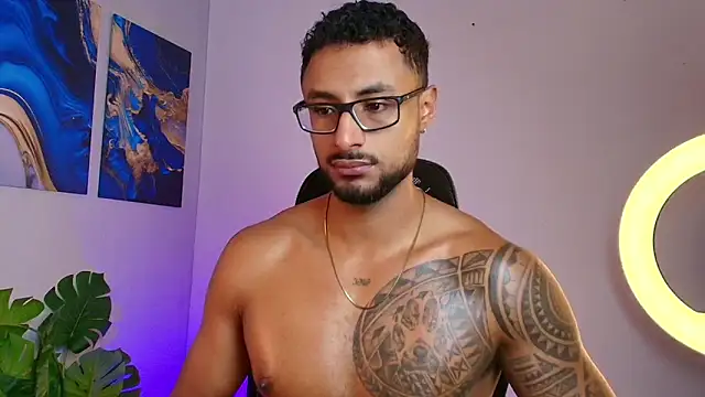 LiamGarcia1 online show from 09.16.25