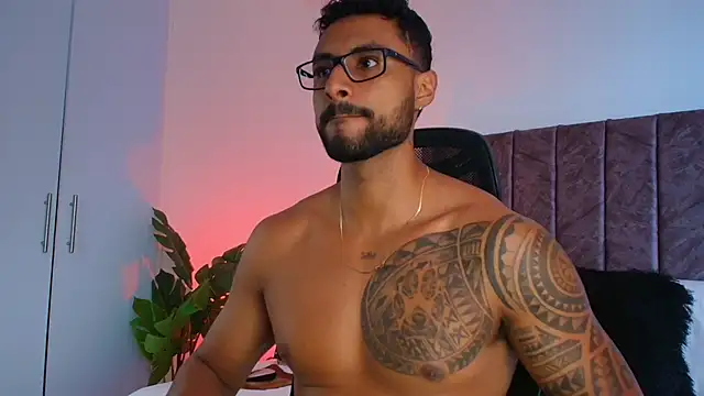 LiamGarcia1 online show from 12.02.25