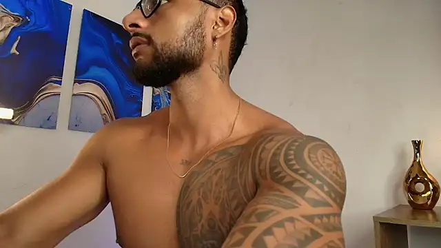 LiamGarcia1 online show from 02.03.26